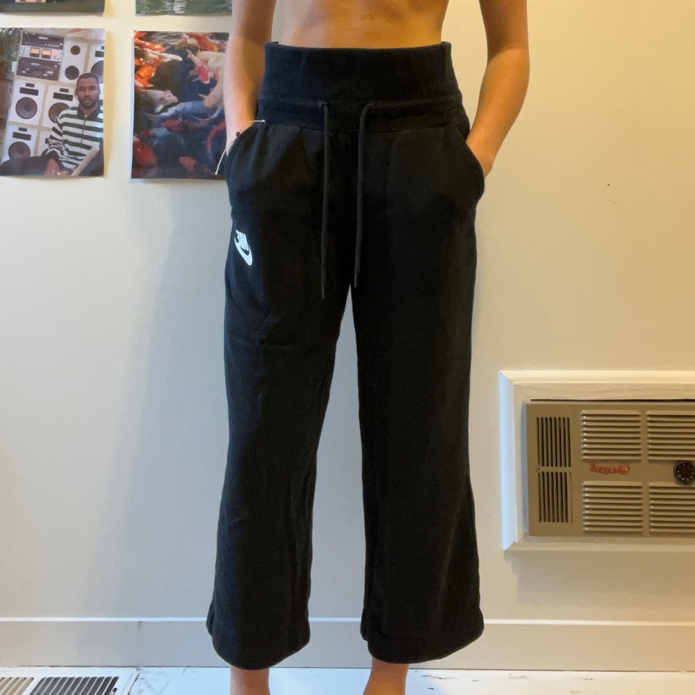 Nike wide leg sweat shorts